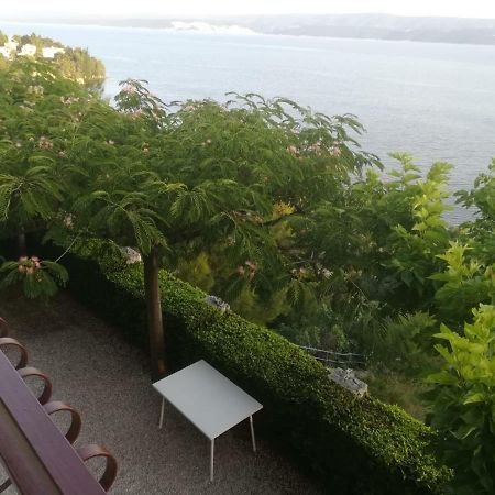 Apartmani Ujdur Omis Luaran gambar