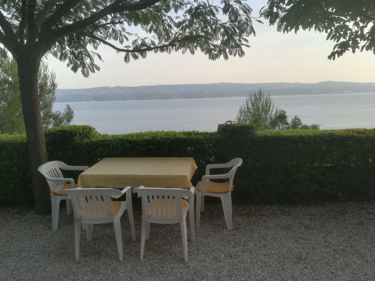 Apartmani Ujdur Omis Luaran gambar