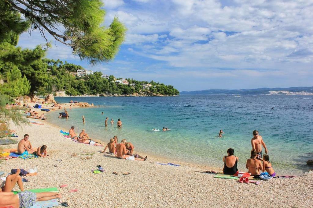 Apartmani Ujdur Omis Luaran gambar
