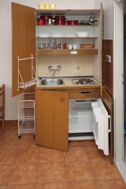Apartmani Ujdur Omis Luaran gambar