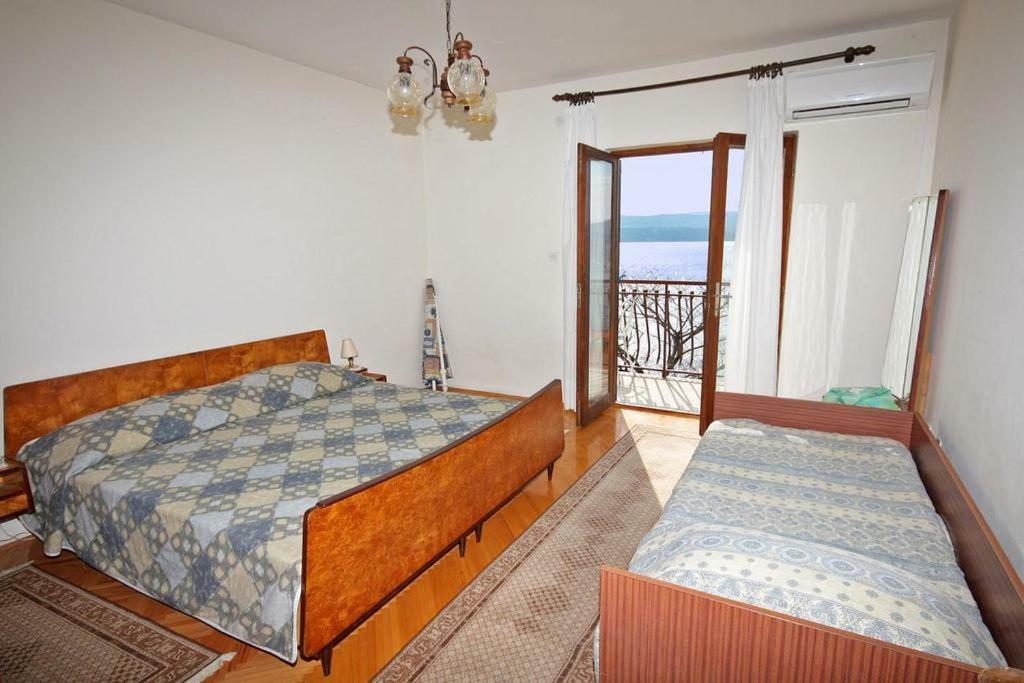 Apartmani Ujdur Omis Luaran gambar